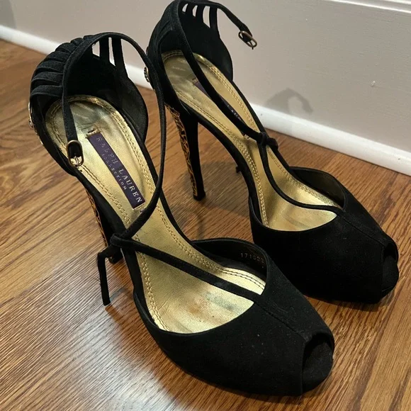 Ralph Lauren Black and Gold Heels with Intricate Design - Picture 3 of 7